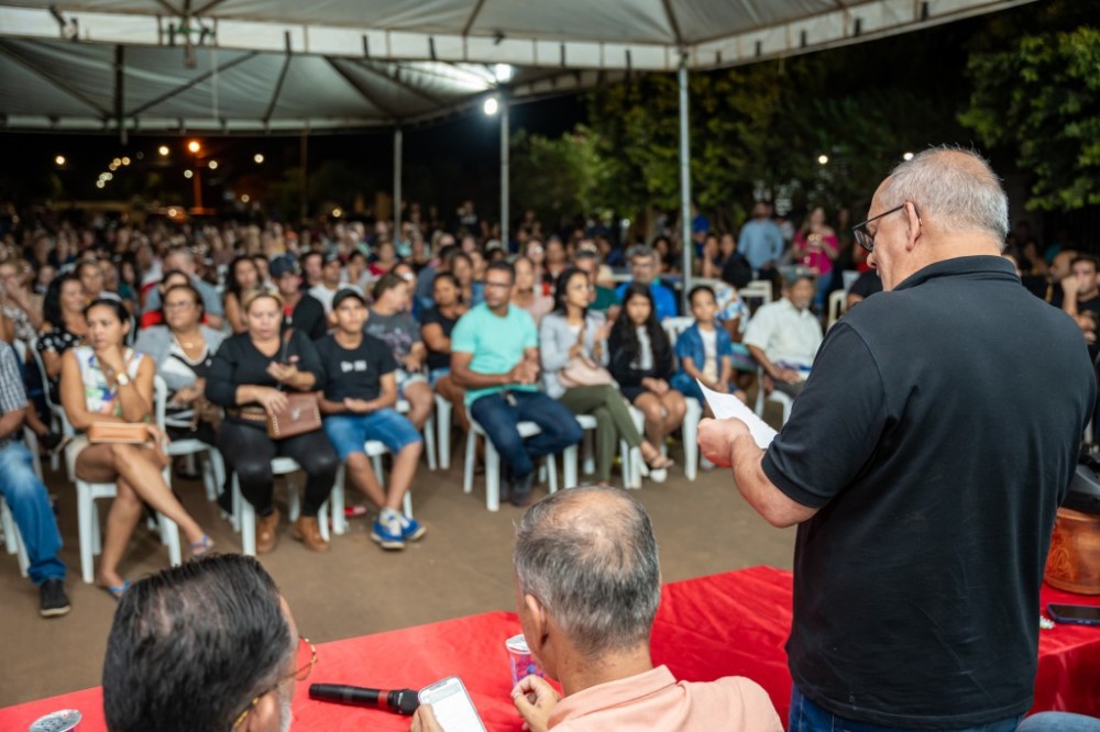 Prefeitura beneficia com escritura 490 moradores do Residencial João Antônio Fagundes