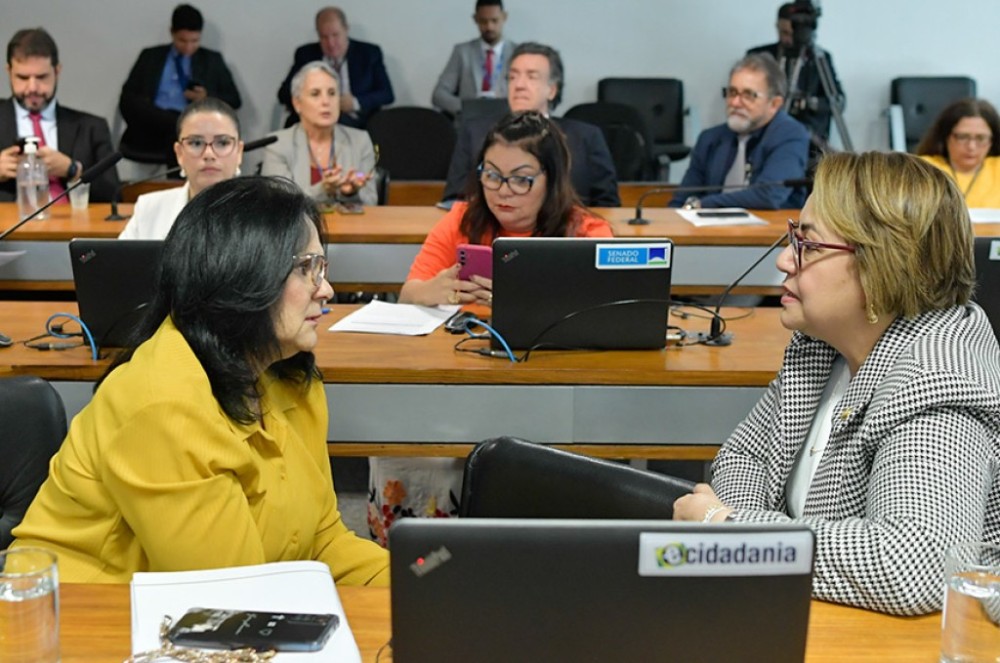 CAS aprova incluir incentivo ao voluntariado no Estatuto da Juventude