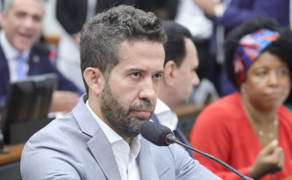 Conselho de Ética arquiva representação do PL contra André Janones