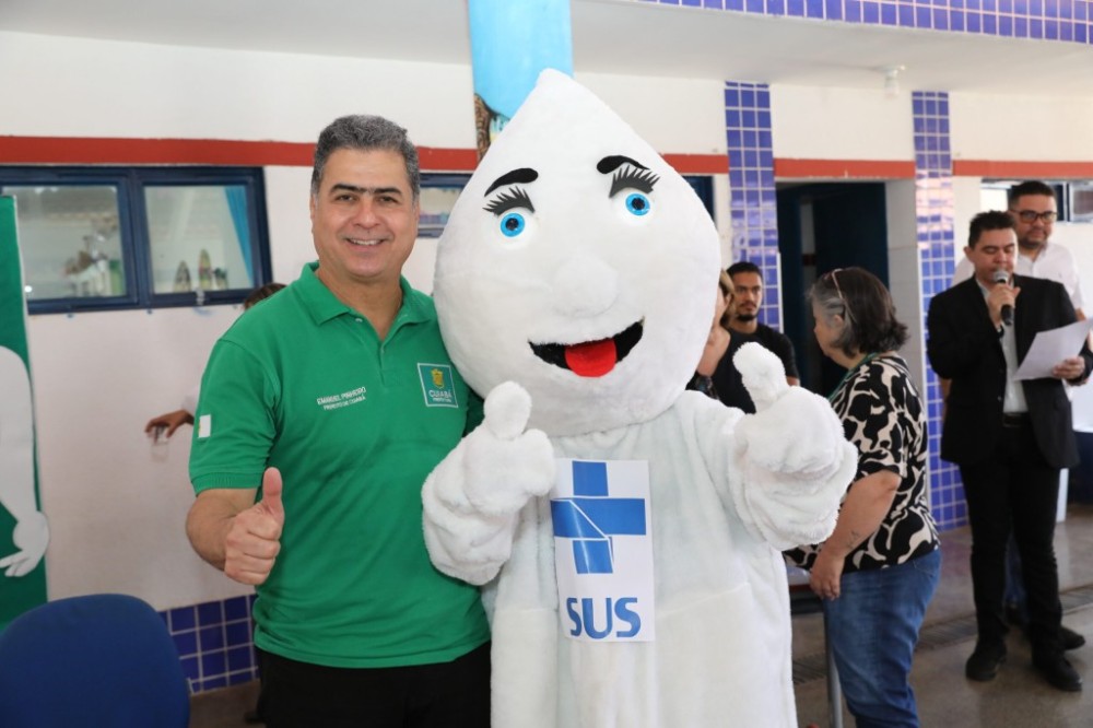 Prefeito Emanuel Pinheiro participa da despedida do 'Zé Gotinha' e vacinação de crianças em CMEI