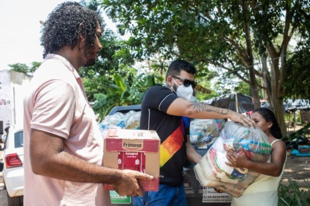 Assistência Social realiza a entrega de benefícios eventuais para famílias indígenas venezuelanas