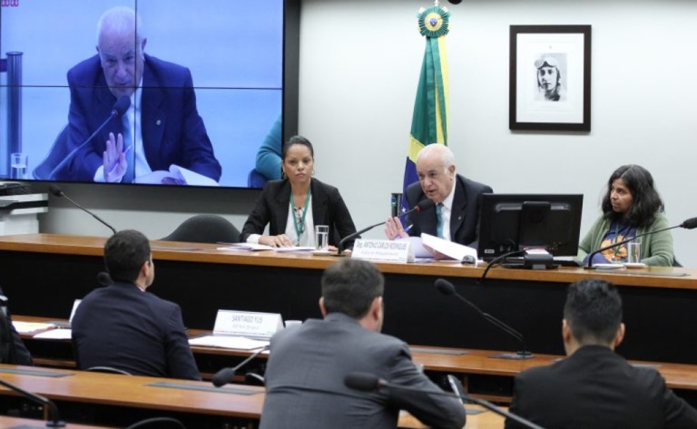 Projeto de ampliação do aeroporto de Congonhas é questionado em audiência pública