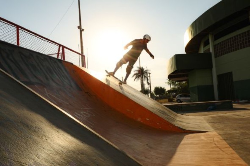 Nova praça com pista de skate vai atender 15 mil moradores