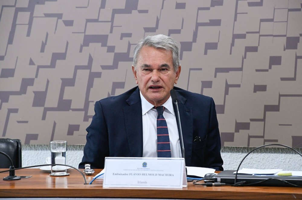 CRE aprova Flávio Helmold Macieira para embaixada na Irlanda