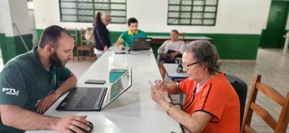 Idosos cadastrados no CCI Padre Firmo participaram de palestra sobre isenção do pagamento do IPTU