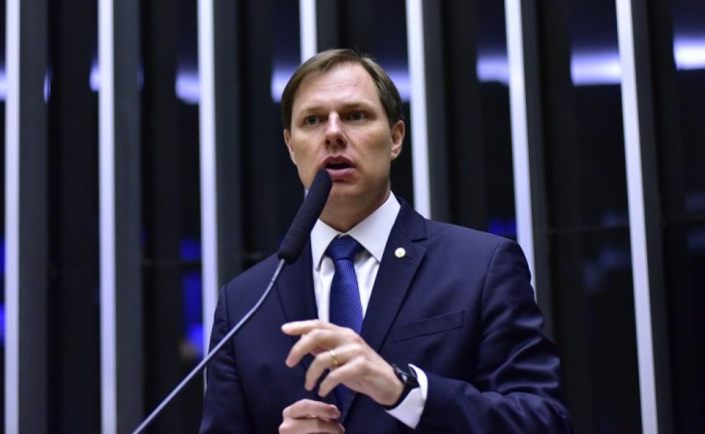 Comissão aprova regras para o SUS fechar parcerias com hospitais particulares