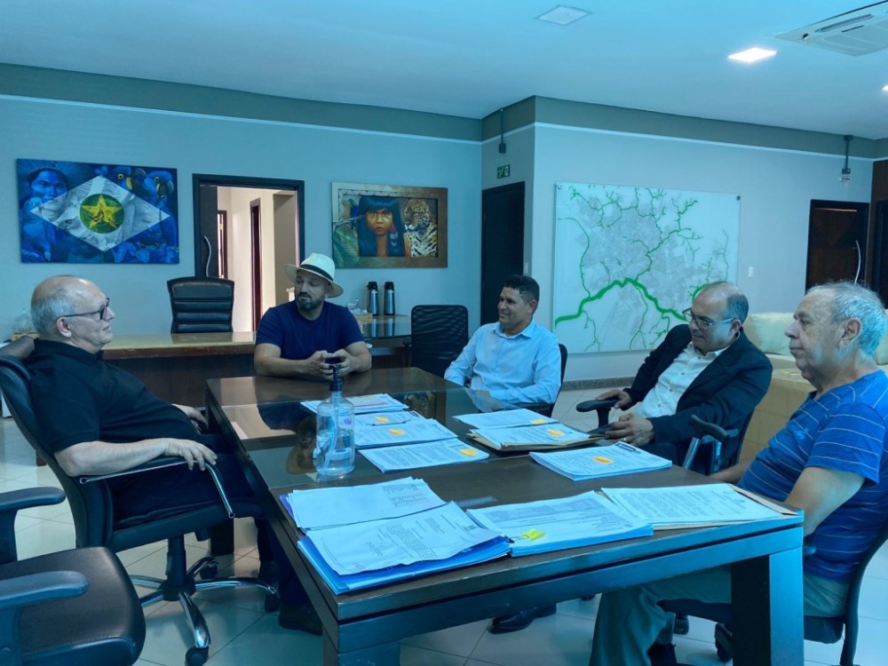 Vereador de Barra do Garças conhece sistema operacional da AMTC