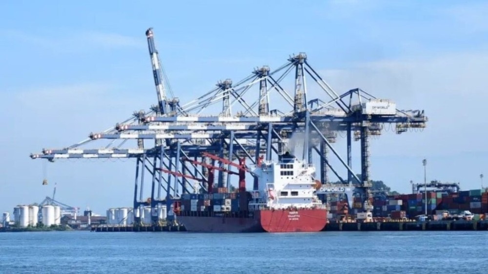 Balança comercial tem superávit de US$ 8,534 bi em maio