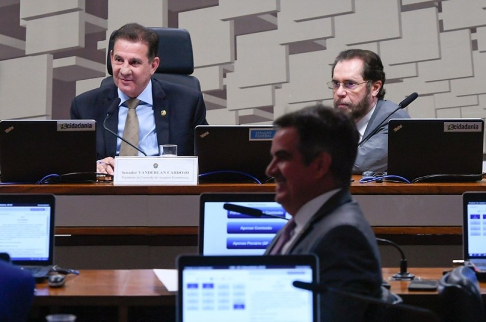 PEC que transforma BC em empresa pública já pode ser votada na CCJ