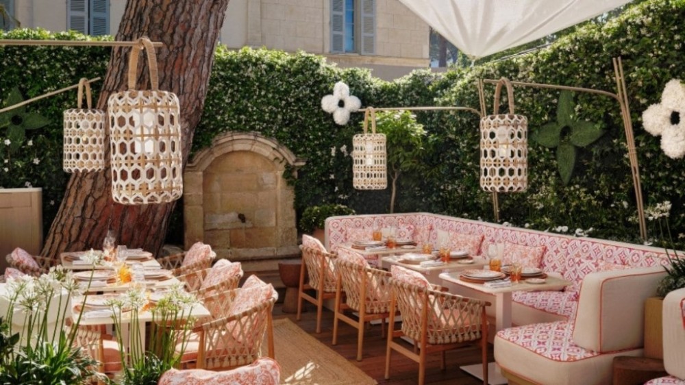 Louis Vuitton volta a St. Tropez neste verão