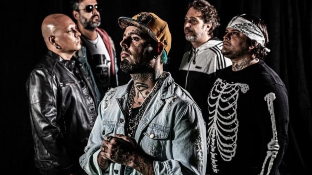 Detonautas presta homenagem a Lulu Santos, que foi internado e teve de cancelar show