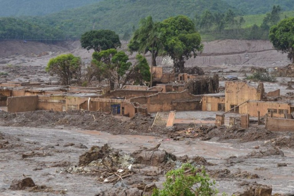 Comissão discute parecer sobre povos tradicionais atingidos pelo rompimento da barragem de Fundão