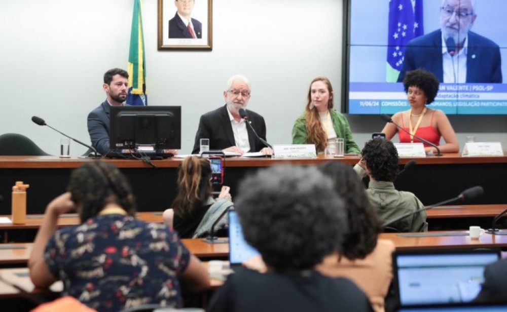 Ambientalistas defendem participação popular nas políticas para enfrentar desastres climáticos