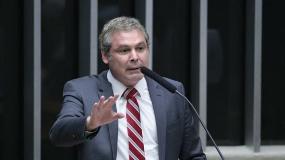 Lindbergh Farias após polêmica na CCJ sobre o RS: 