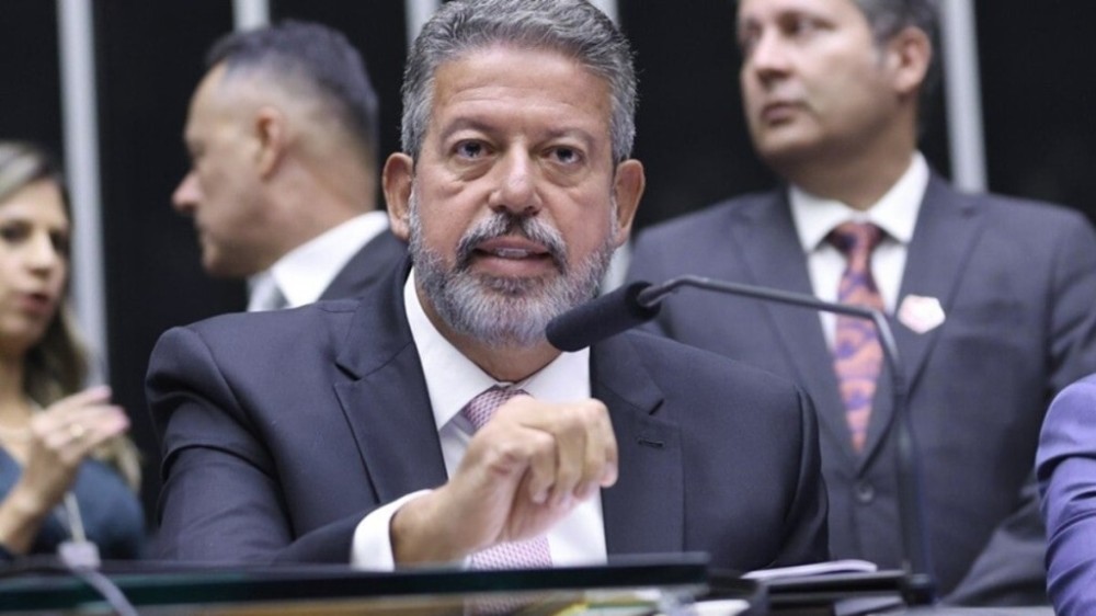 Projeto de Lira propõe que Polícia Legislativa cruze os braços em caso de briga