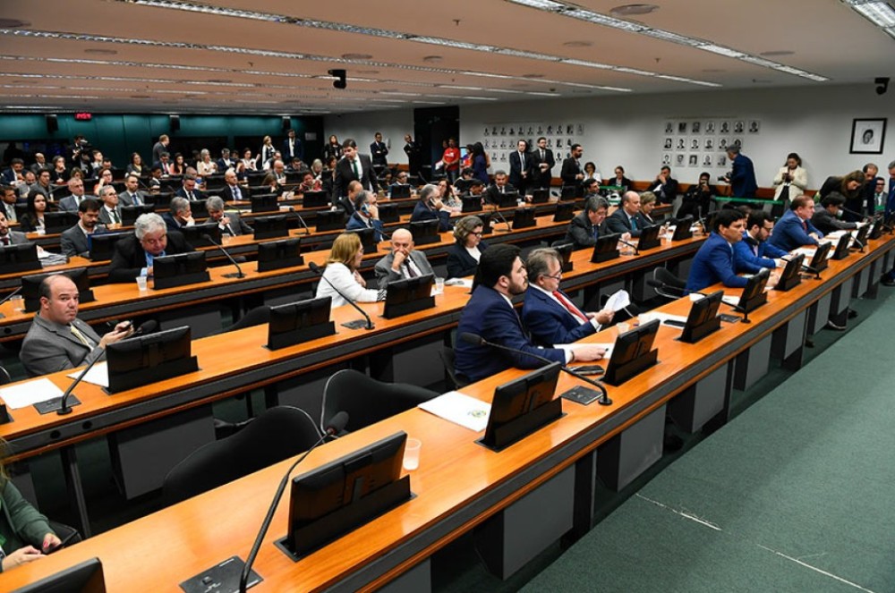 Comissão de Orçamento aprova liberação de R$ 12,2 bilhões para o RS