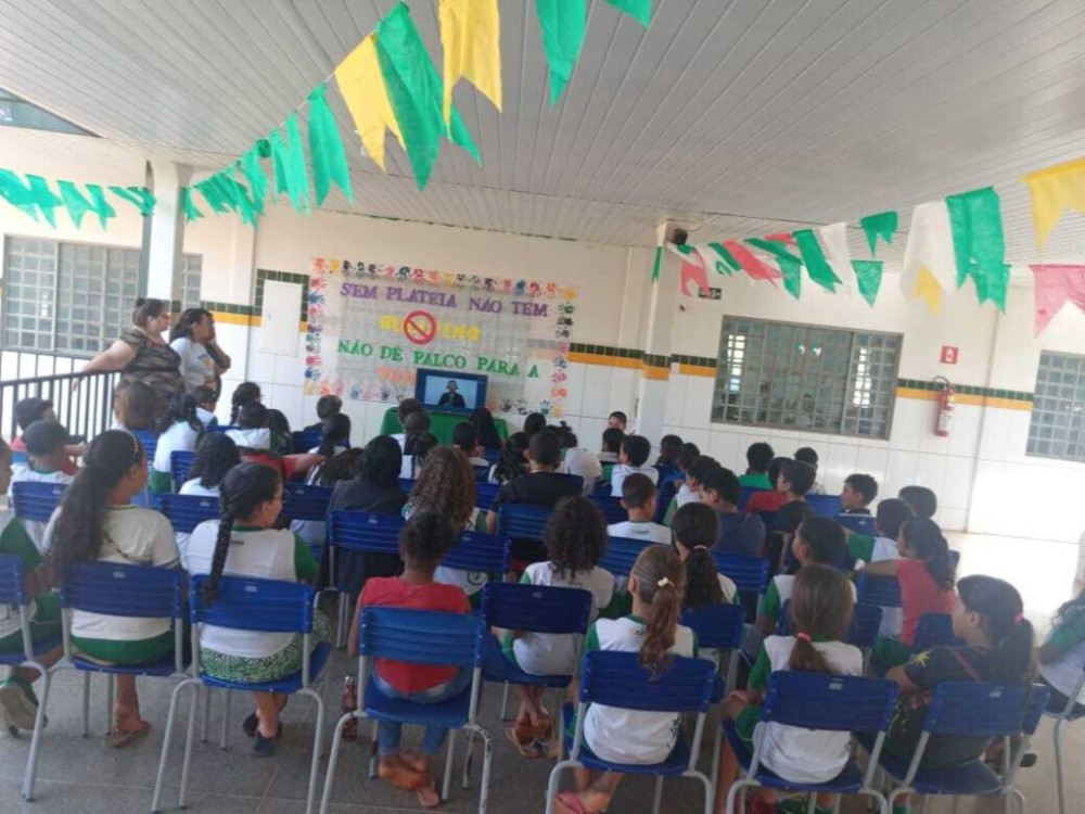 Estudantes da rede recebem premiação na etapa municipal do Projeto MPT na Escola