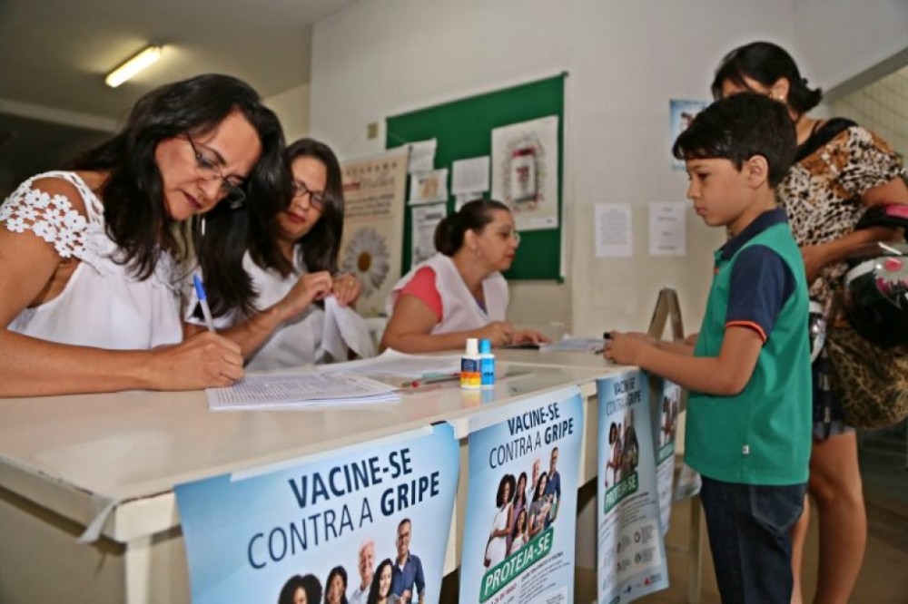 Programa nacional de vacinação nas escolas vira lei