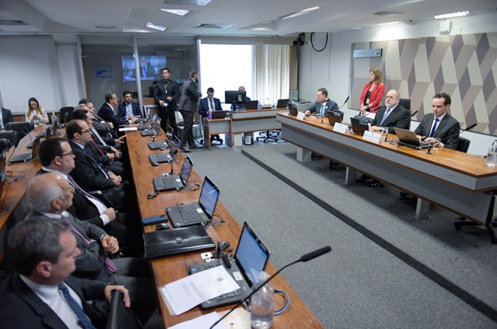 Senado instala comissão de juristas para sugerir regulação de processo estrutural