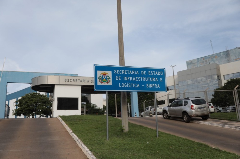 Sinfra acelera obras de contenção no paredão da Serra de Deciolândia; pista está segura