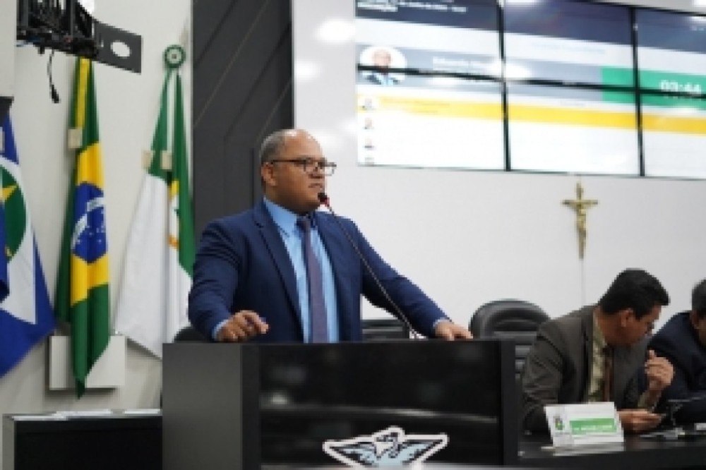 Eduardo Magalhães entrega Moção de Honraria e Bravura a Bombeiros e Militares que auxiliaram as vítimas das enchentes no RS