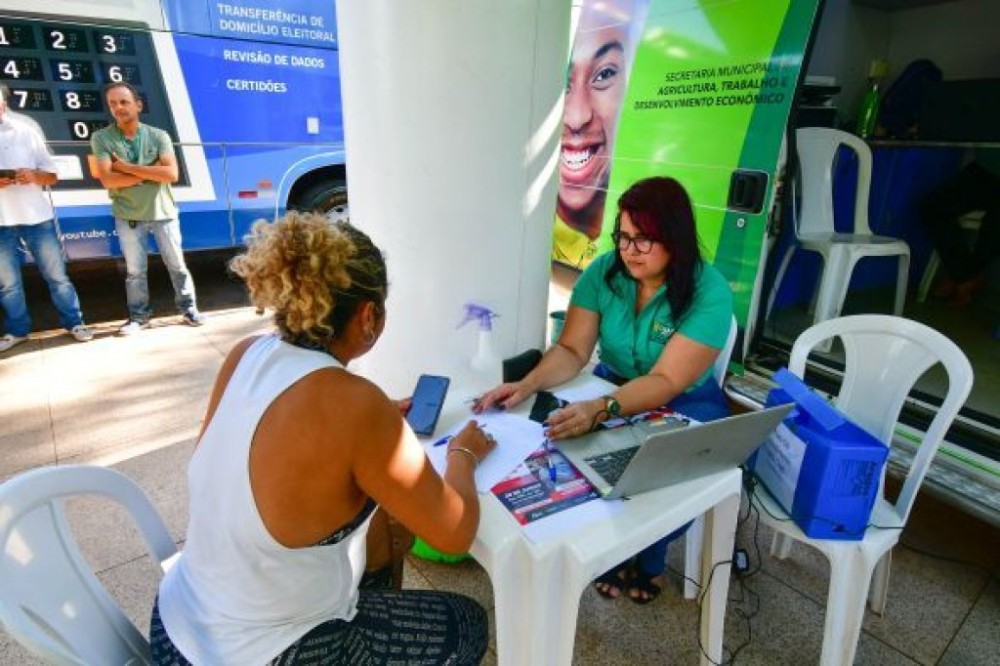 Sine Municipal disponibiliza 394 vagas de emprego em diversas áreas de atuação nessa sexta-feira (22); remunerações chegam a R$3.370