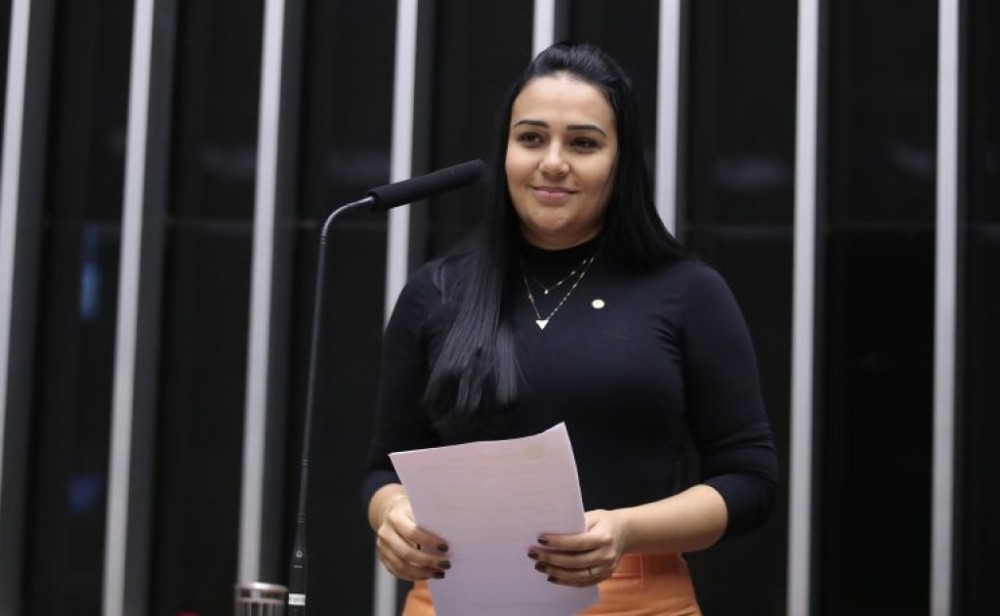 Comissão aprova proposta que define espinha bífida aberta como deficiência