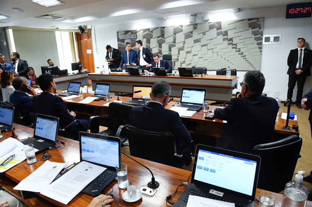 CAE pode votar padronização do passe livre estudantil