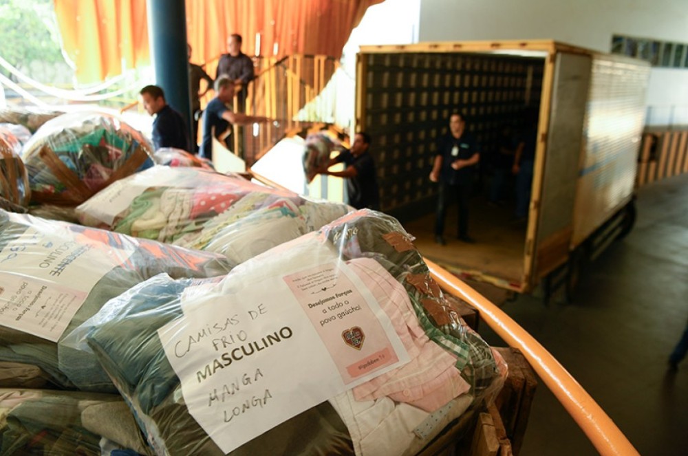 Senado envia mais doações para o RS em parceria com os Correios