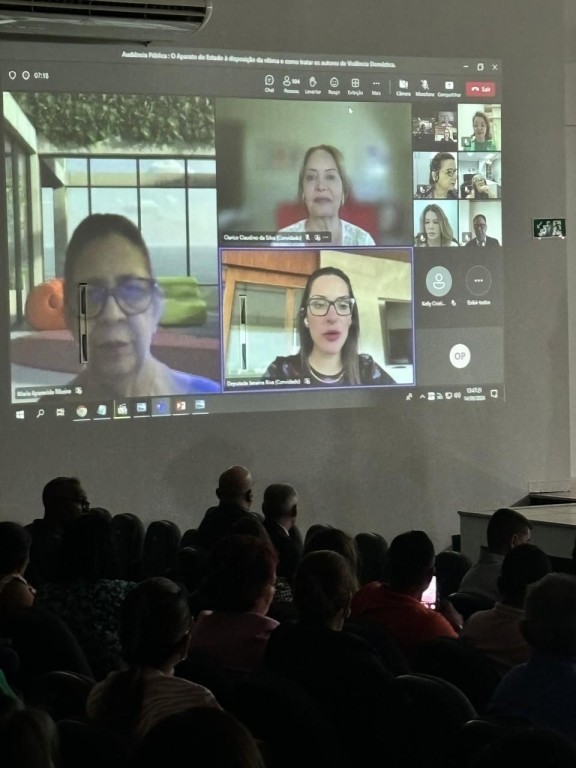 Judiciário reúne em Rondonópolis mais de 300 pessoas em debate sobre violência contra a mulher