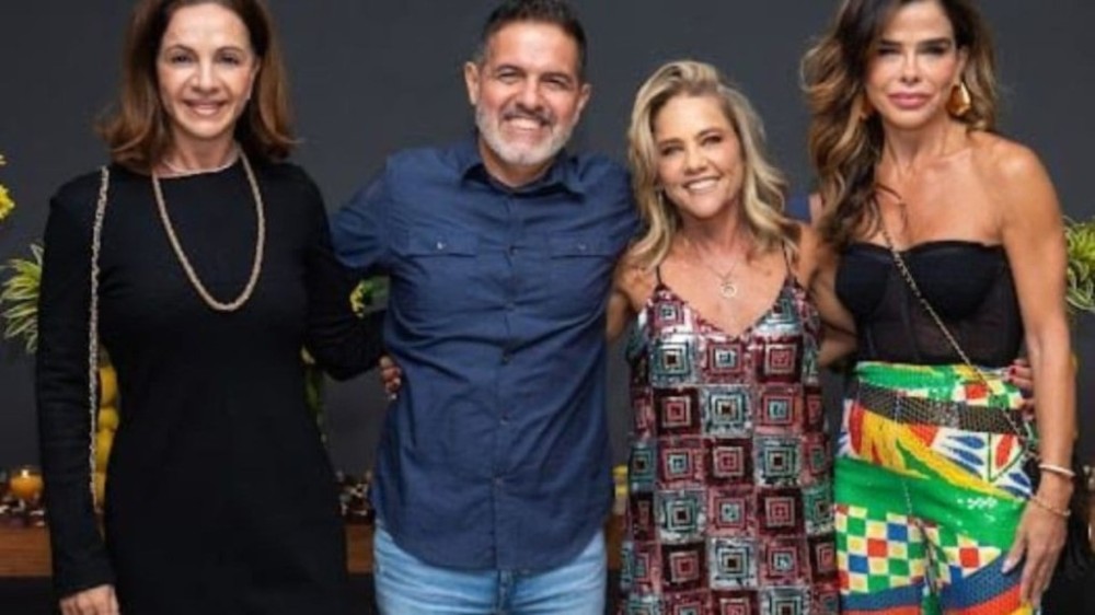 Ao lado do marido, Patrícia Bittencourt organiza aniversário no Lago Sul