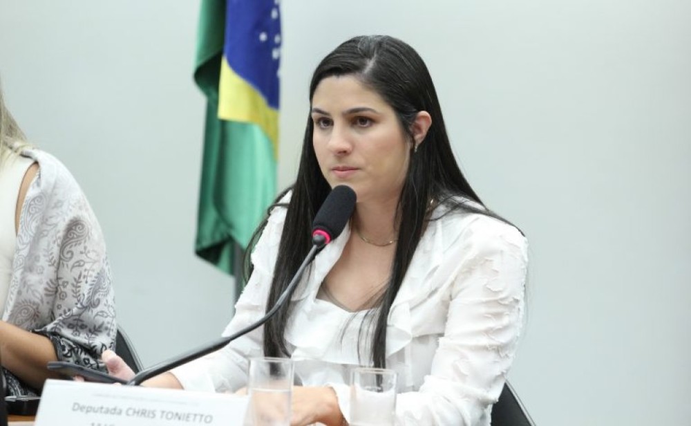 Comissão aprova atendimento prioritário à mulher que sofre aborto