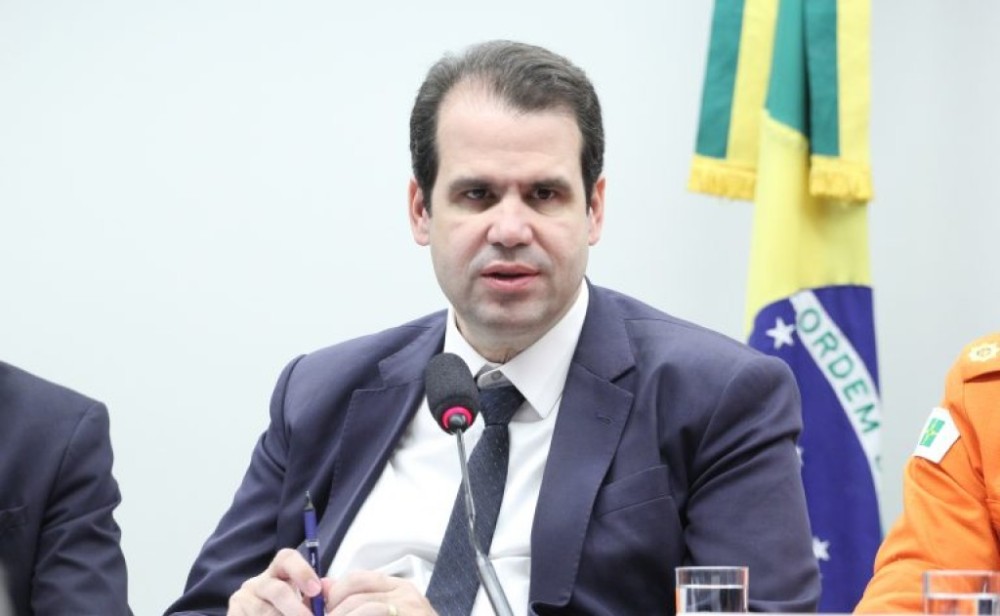 Comissão aprova reprodução de obras em linguagem simples para pessoas com deficiência