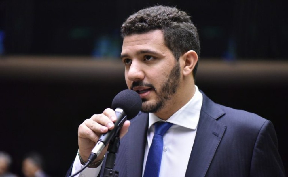 Comissão aprova alteração de regras para remoção de veículos em feriado ou fim de semana