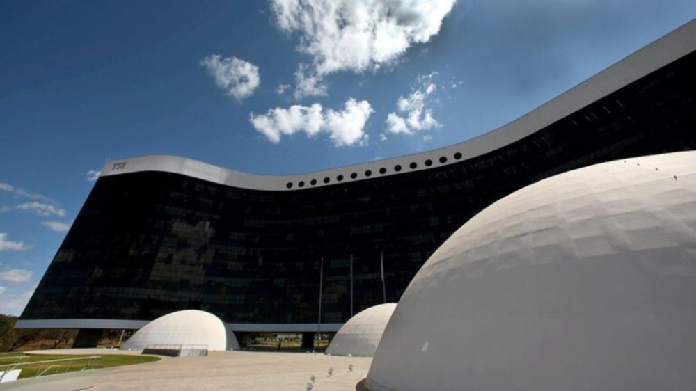 Inscrições para concurso da Justiça Eleitoral terminam nesta terça