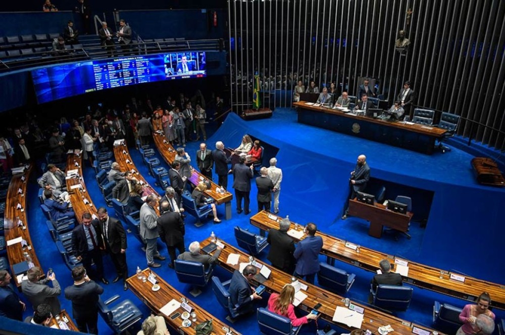 Plenário: Código do Contribuinte e indicações de autoridades estão na pauta