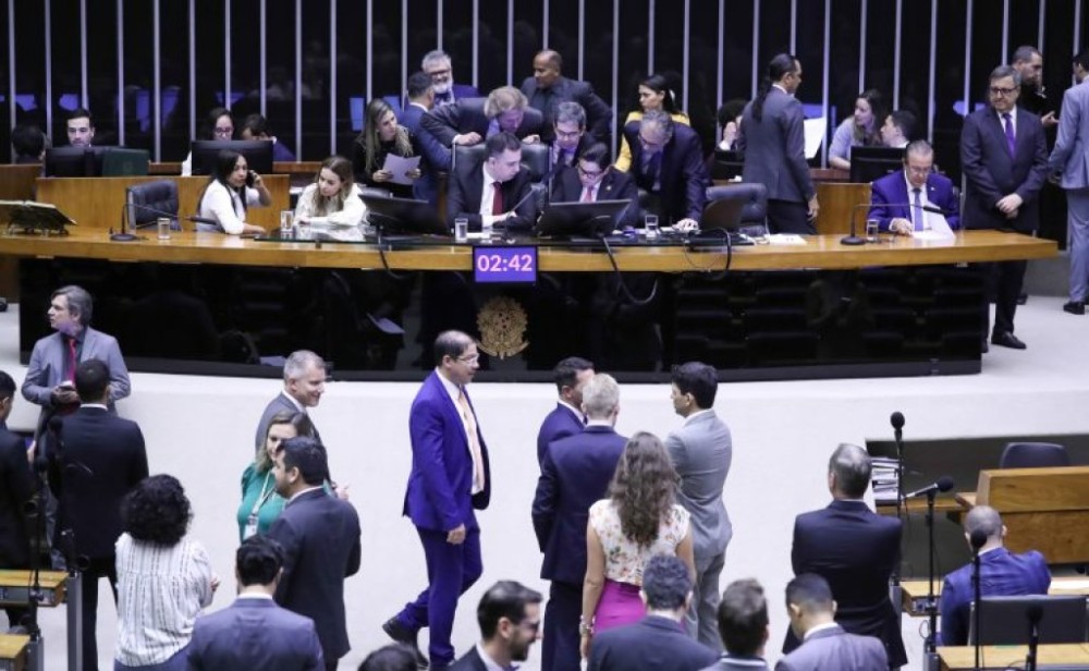 Congresso analisa projeto da Lei Orçamentária de 2024; assista