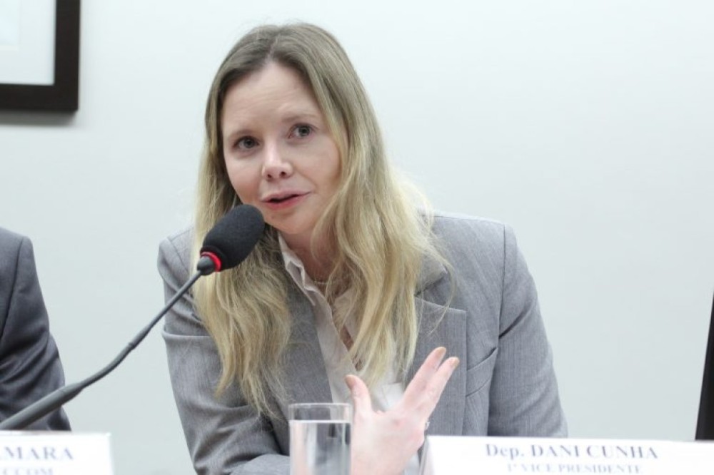Comissão promove seminário sobre desafios regulatórios do ecossistema digital
