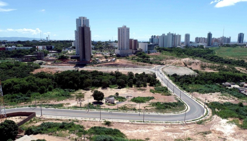 Ampliação da pista na República do Líbano é a ‘cereja do bolo’ para melhorar mobilidade urbana no Centro Político, avalia prefeito de Cuiabá 