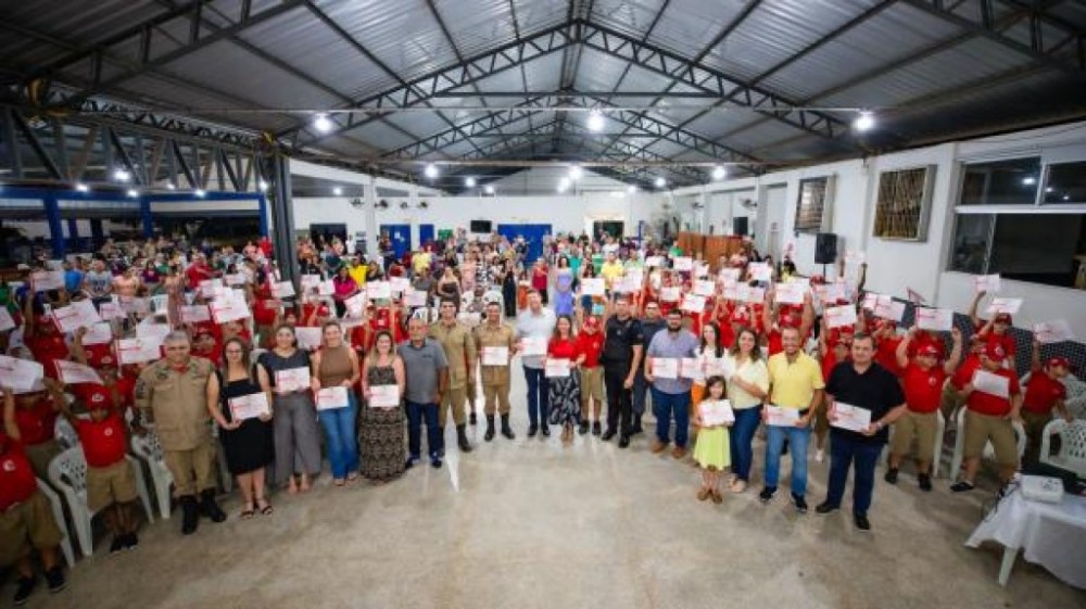 Sorriso realiza formatura de mais de 100 crianças da 20.ª edição do Bombeiros do Futuro