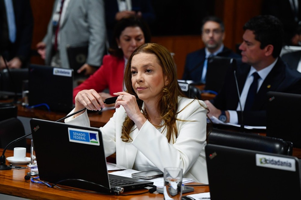 Comissão aprova criação de linha oficial de pobreza e metas para erradicação