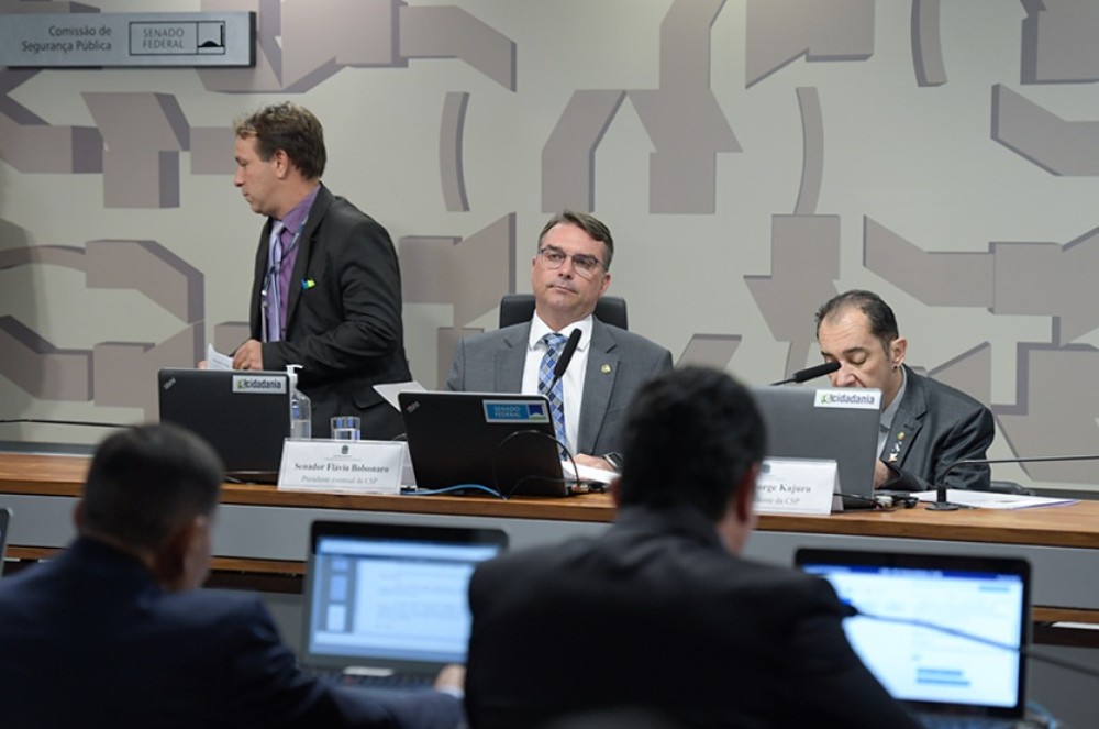 Vai à CCJ dispensa de confissão para acordo de não persecução penal