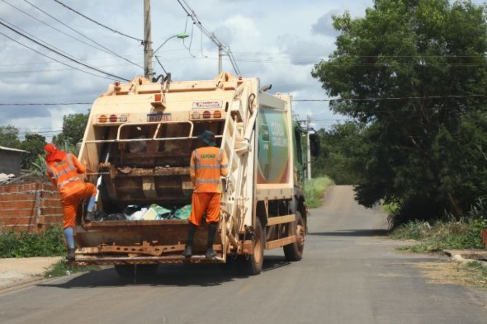 Limpurb orienta população sobre descarte de lixo no feriado natalino