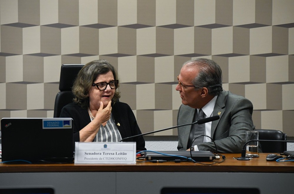 Confederação do Equador: comissão avalia relatório e aprova requerimentos