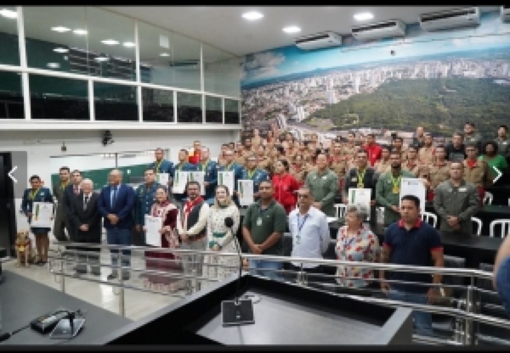Bombeiros e CIOPAER recebem Moção de Bravura do vereador Eduardo Magalhães