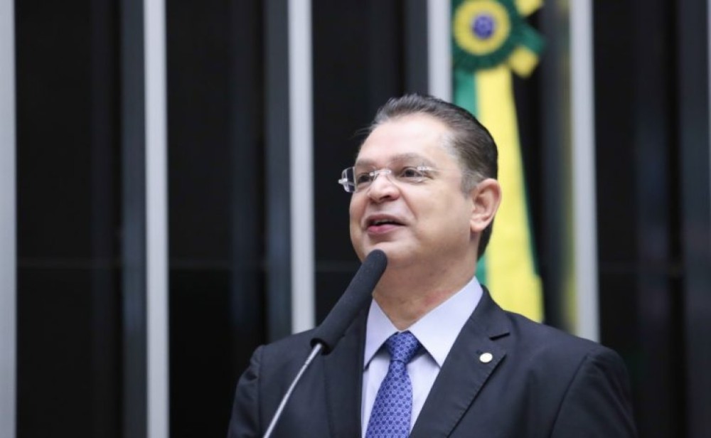 Autor do projeto sobre aborto propõe acompanhamento psicológico para menina estuprada que aborta