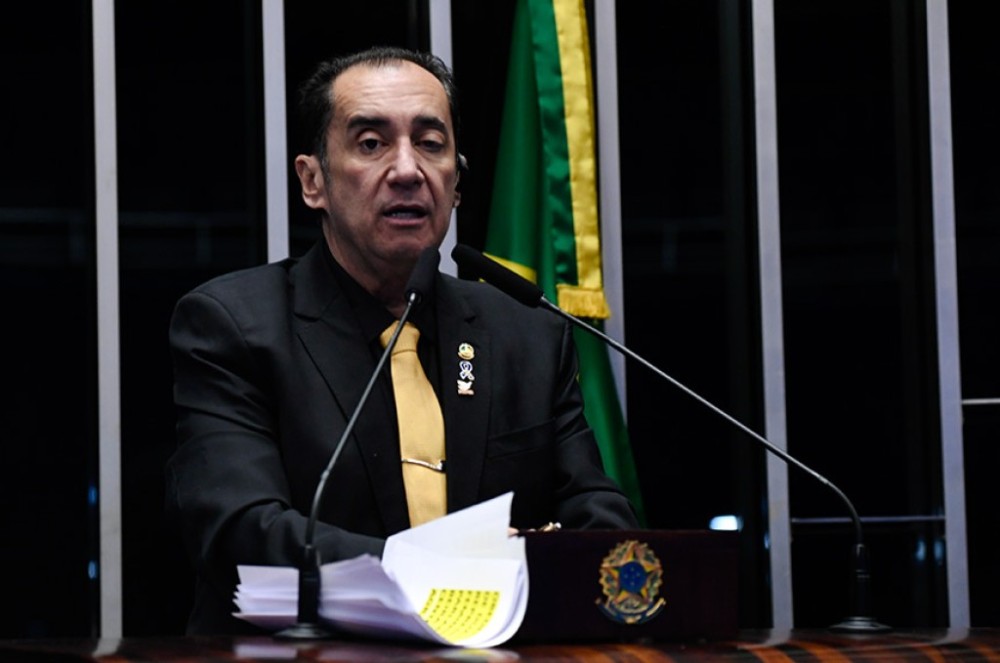 Kajuru critica PEC que anistia partidos por descumprirem cotas mínimas