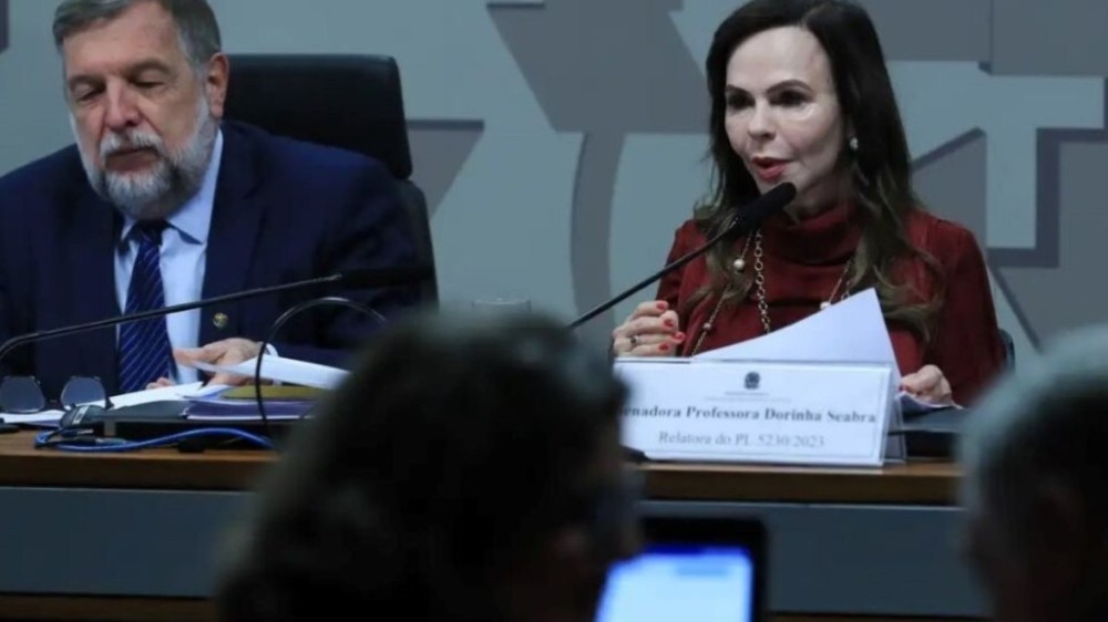 Comissão do Senado aprova texto da reforma do ensino médio