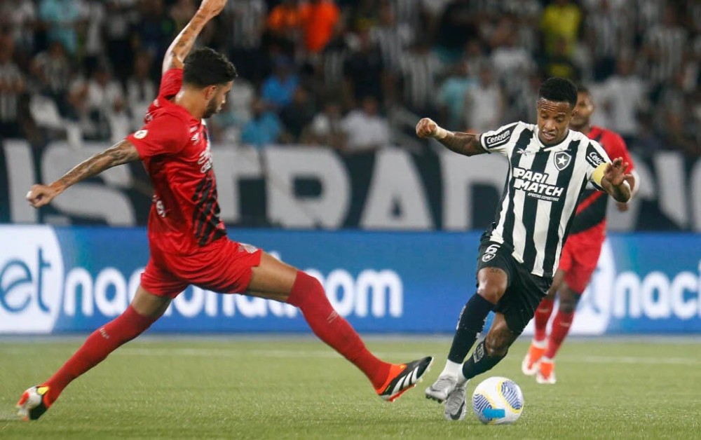 Botafogo e Athletico-PR empatam em jogo emocionante no Nilton Santos