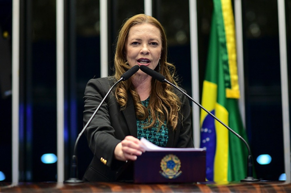 Janaína Farias destaca fortalecimento do SUS no governo Lula